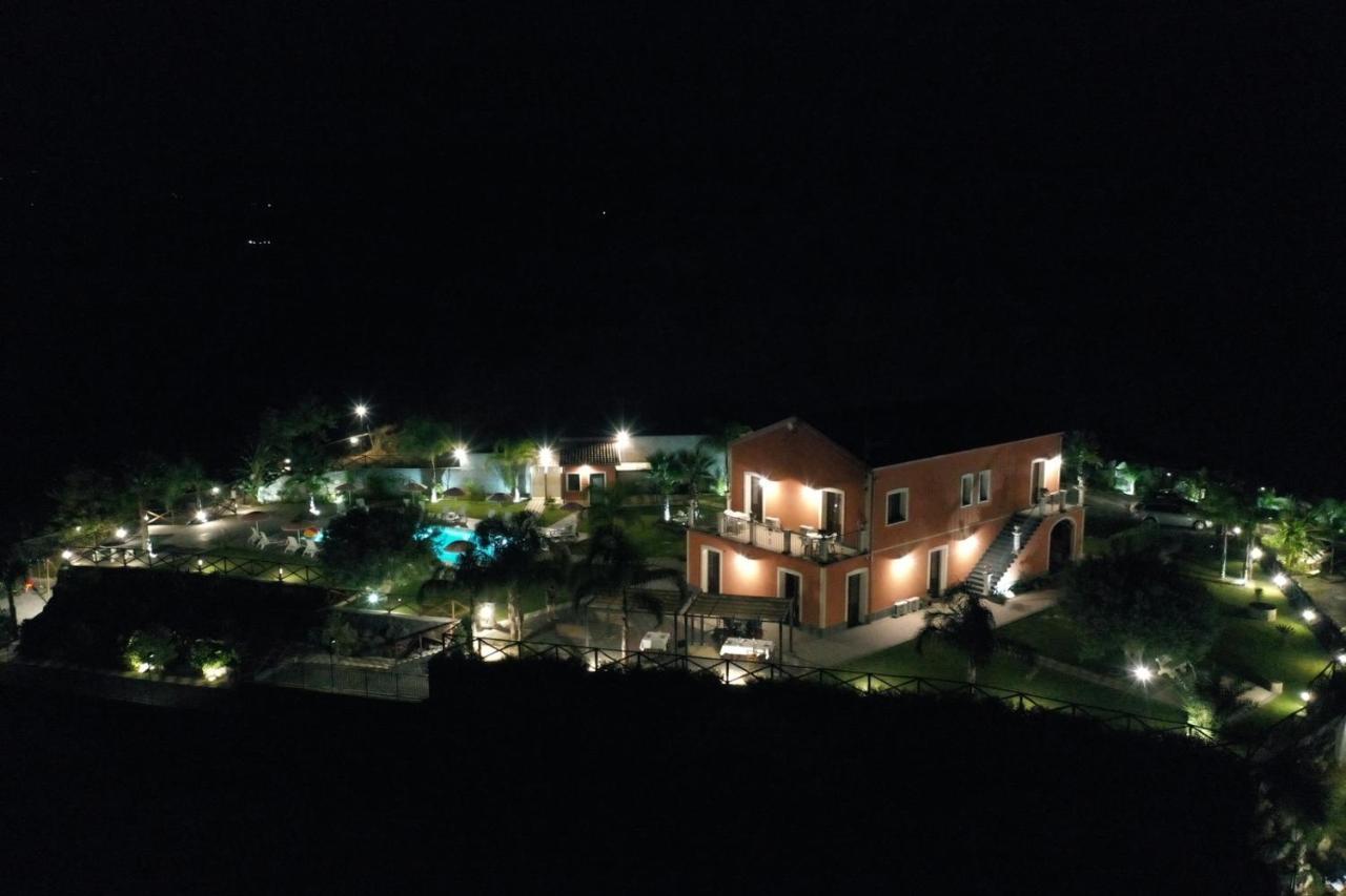 Villa Arcobaleno Dell'Etna à Calatabiano Extérieur photo